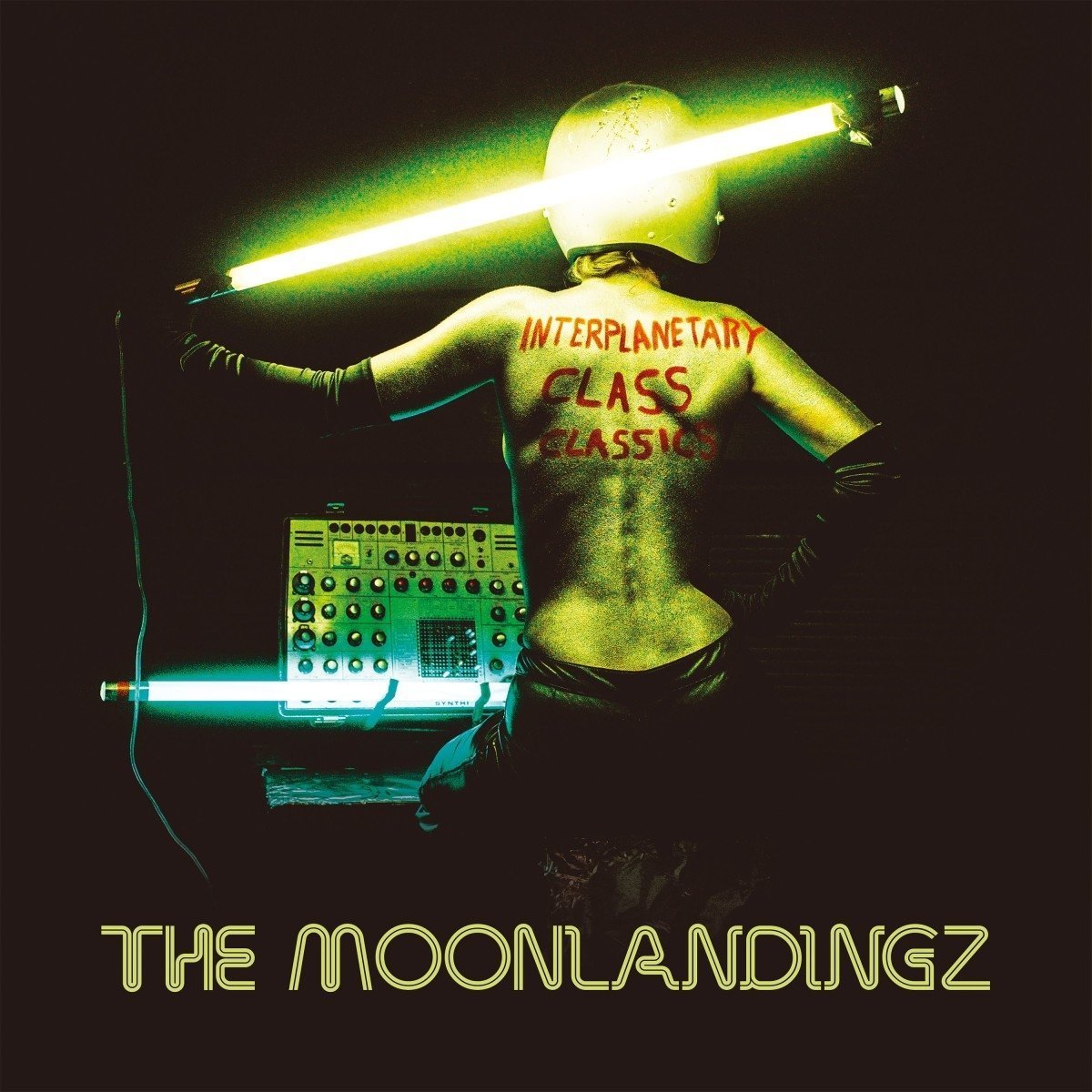 pop 04 17 Moonlandingz